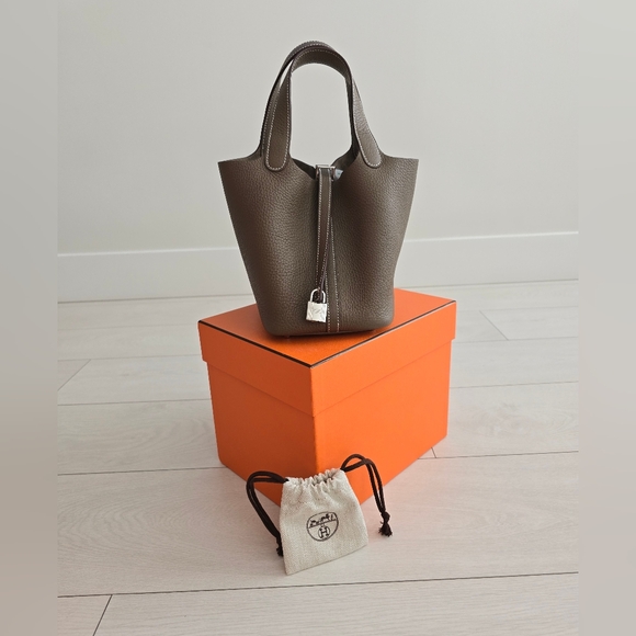 [SOLD] Picotin lock 18 etoupe palladium hardware - Picture 3 of 12